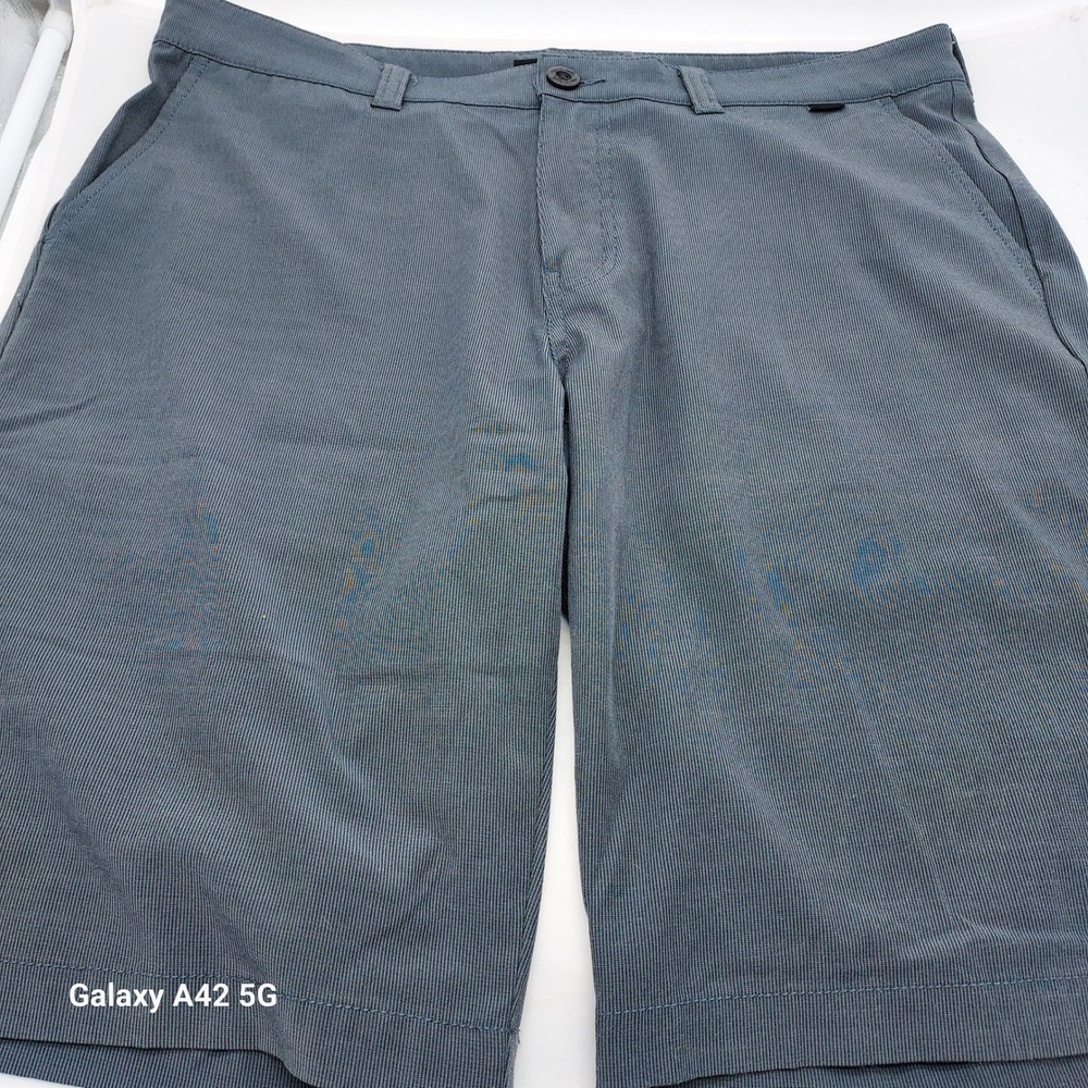 Travis‎ Mathew Mens Golf Shorts Grey Micro Stripe Stretch Size 34
